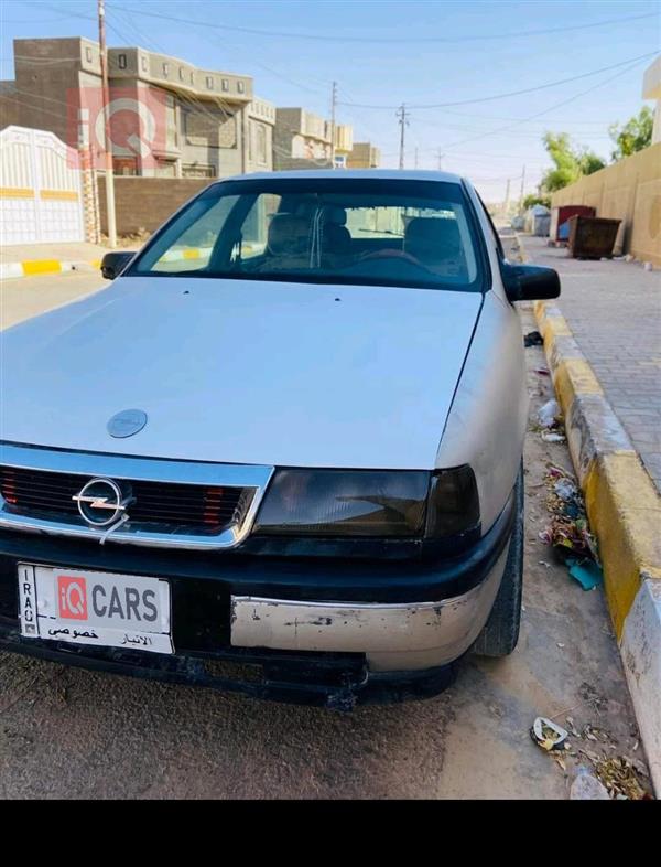 ئۆپڵ ڤێکترا 1993  بۆ فرۆشتن لە عێراق - روتبا